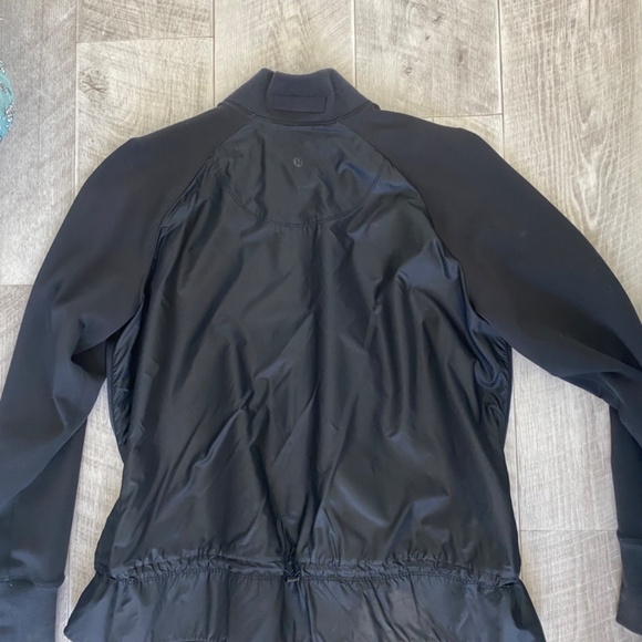 Lululemon jacket - Picture 2 of 2